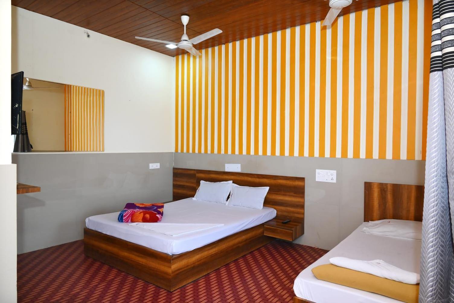 P P Lodging Mangvadi Εξωτερικό φωτογραφία